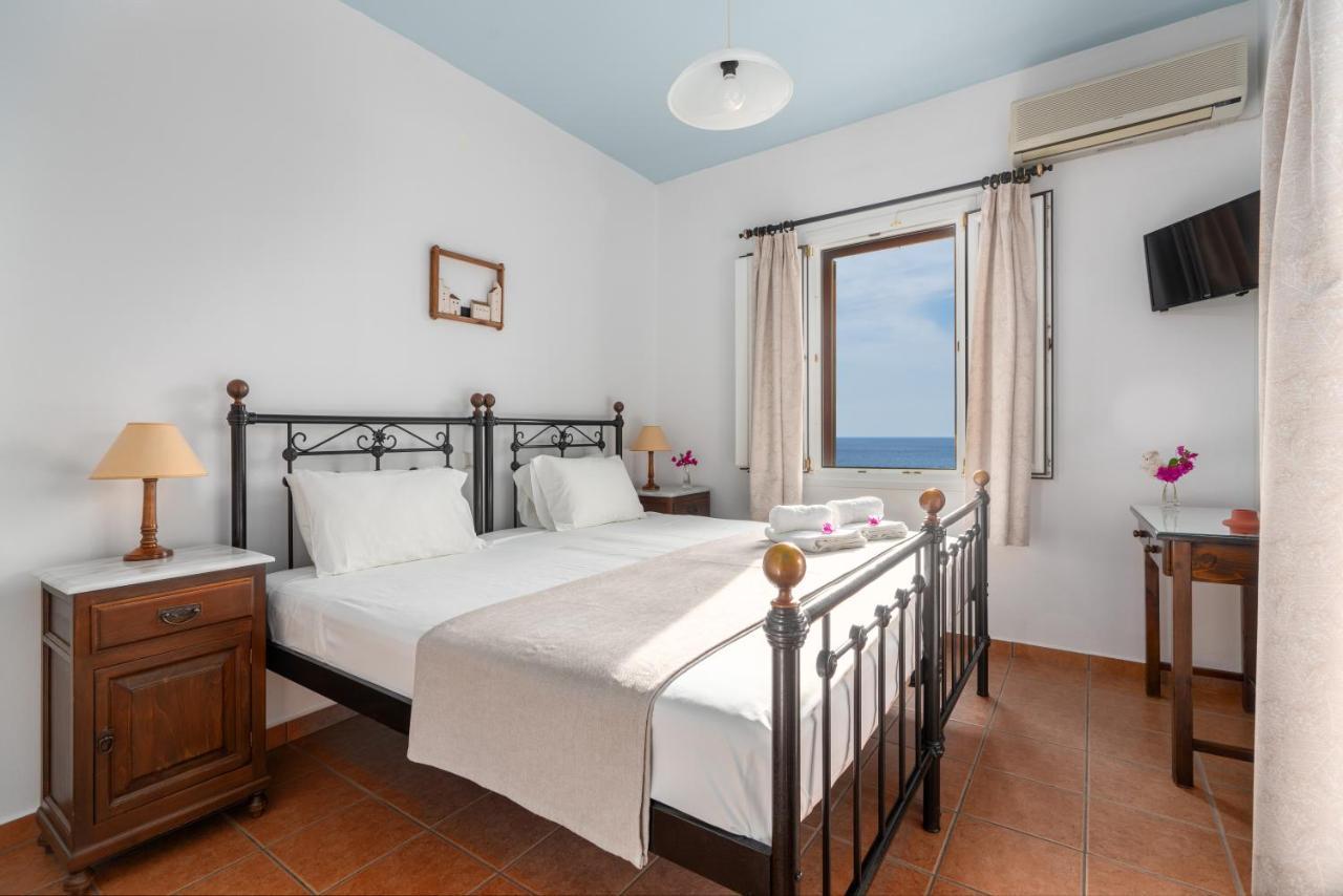 Reggina'S Apartments Finikas  Ngoại thất bức ảnh