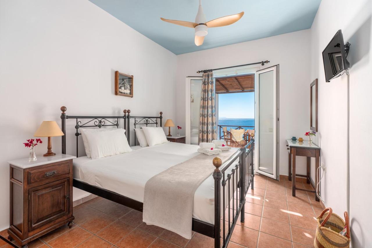 Reggina'S Apartments Finikas  Ngoại thất bức ảnh