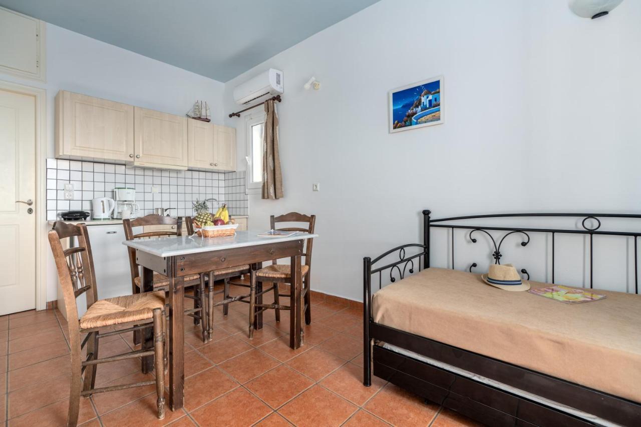 Reggina'S Apartments Finikas  Ngoại thất bức ảnh