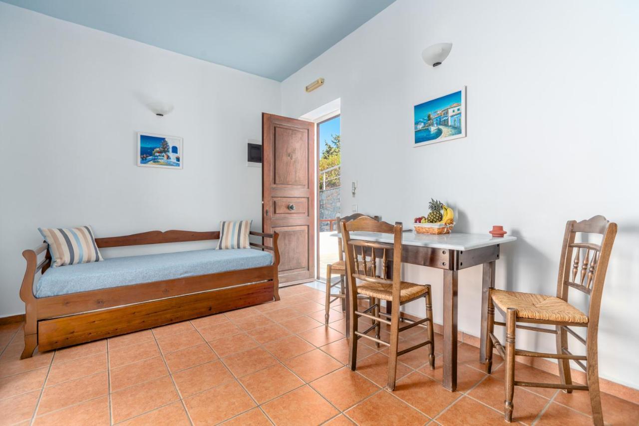 Reggina'S Apartments Finikas  Ngoại thất bức ảnh